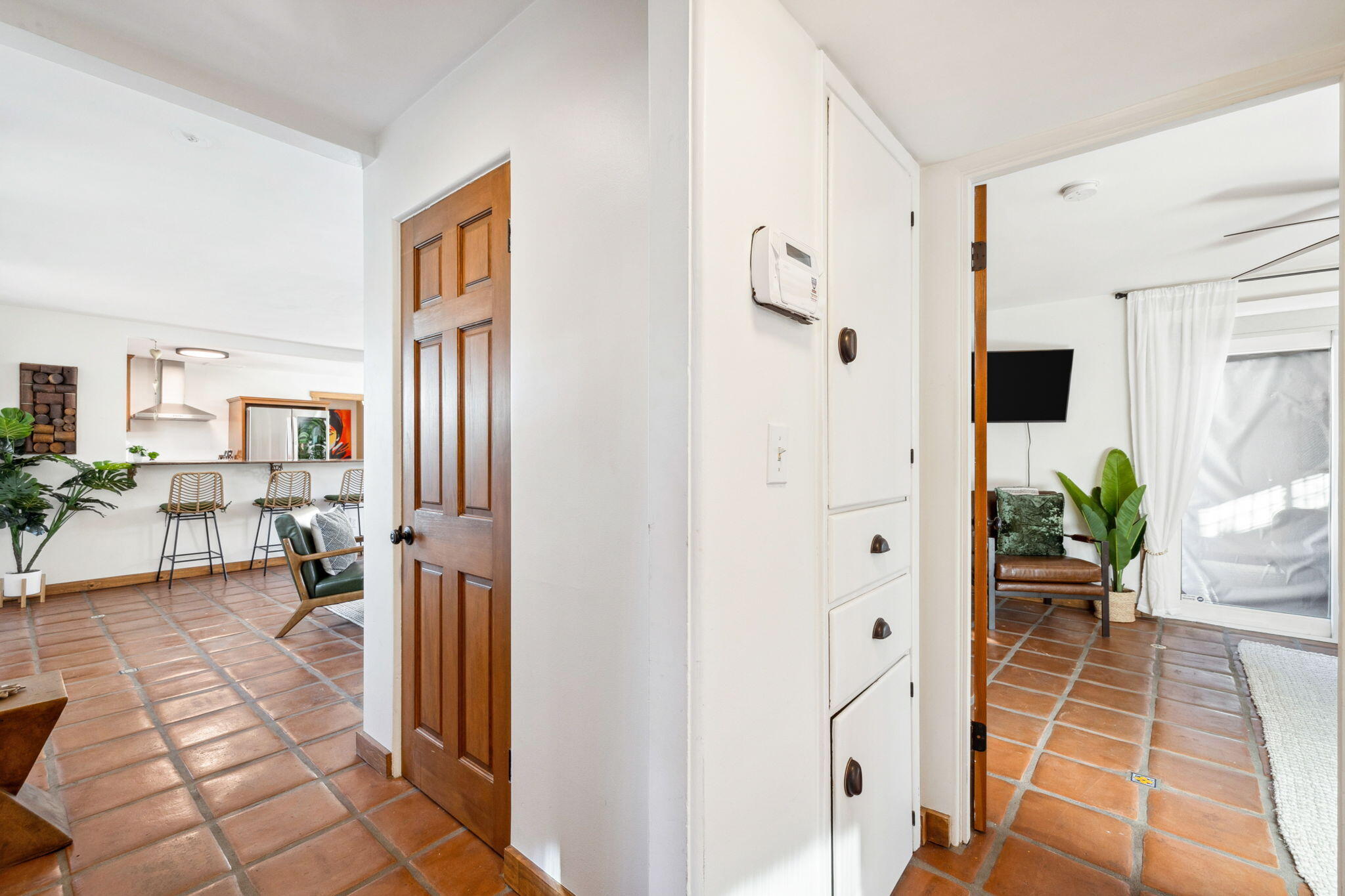 745 East Sunny Dunes Road Palm Springs, CA 92264 - Photo 15 of 46 18-web-or-mls-8M4A2803
