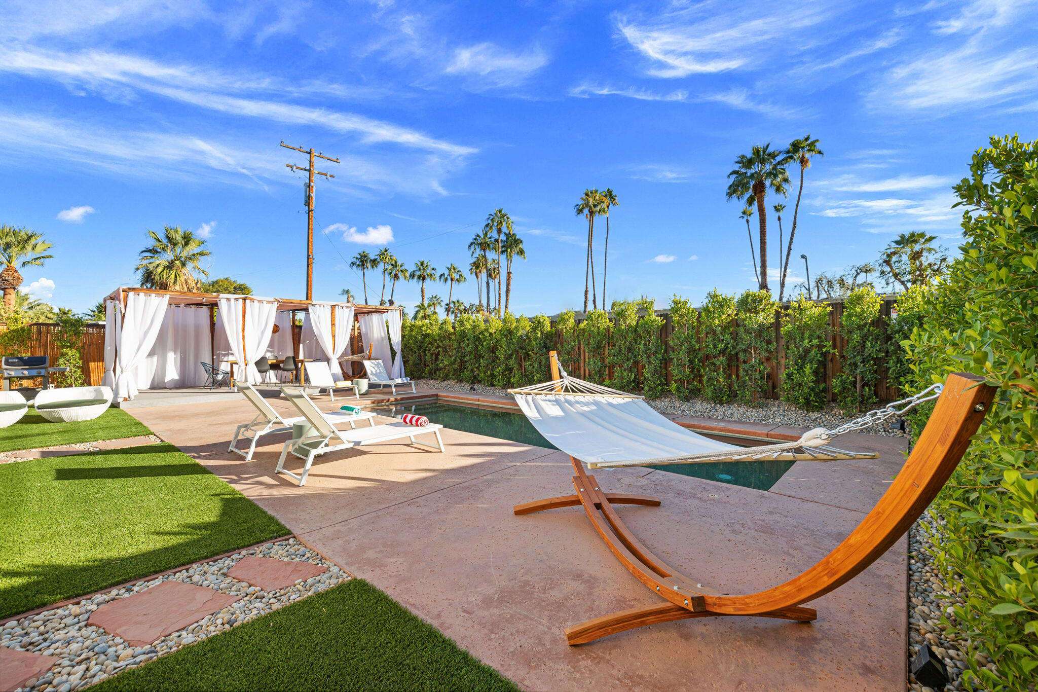 745 East Sunny Dunes Road Palm Springs, CA 92264 - Photo 30 of 46 15-web-or-mls-8M4A2821 (1)