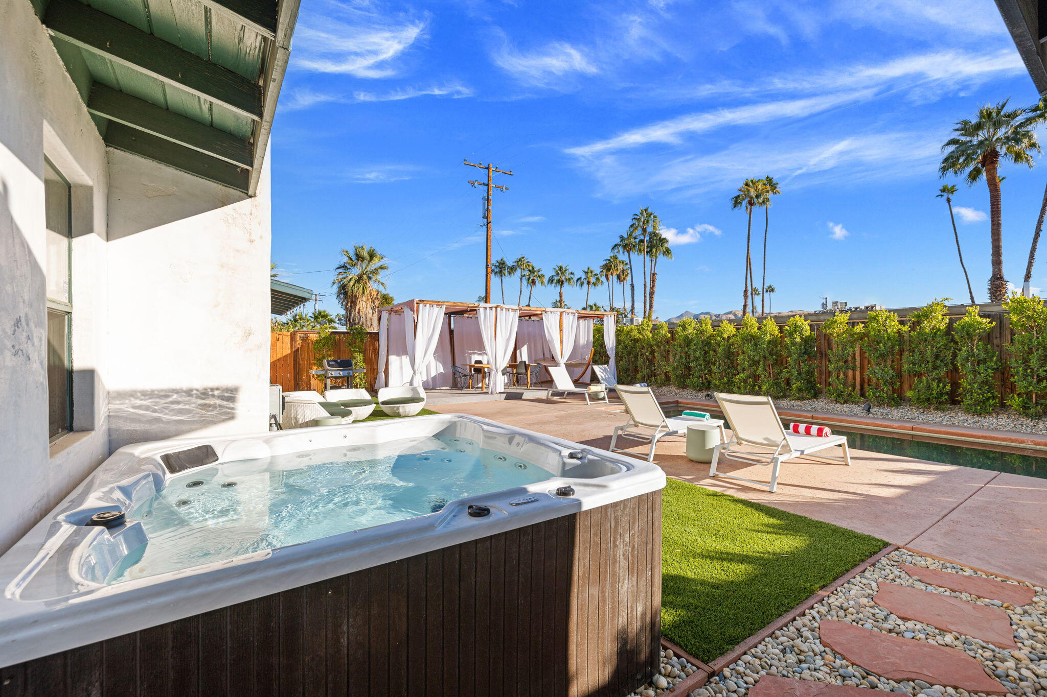 745 East Sunny Dunes Road Palm Springs, CA 92264 - Photo 32 of 46 10-web-or-mls-8M4A2851 (1)
