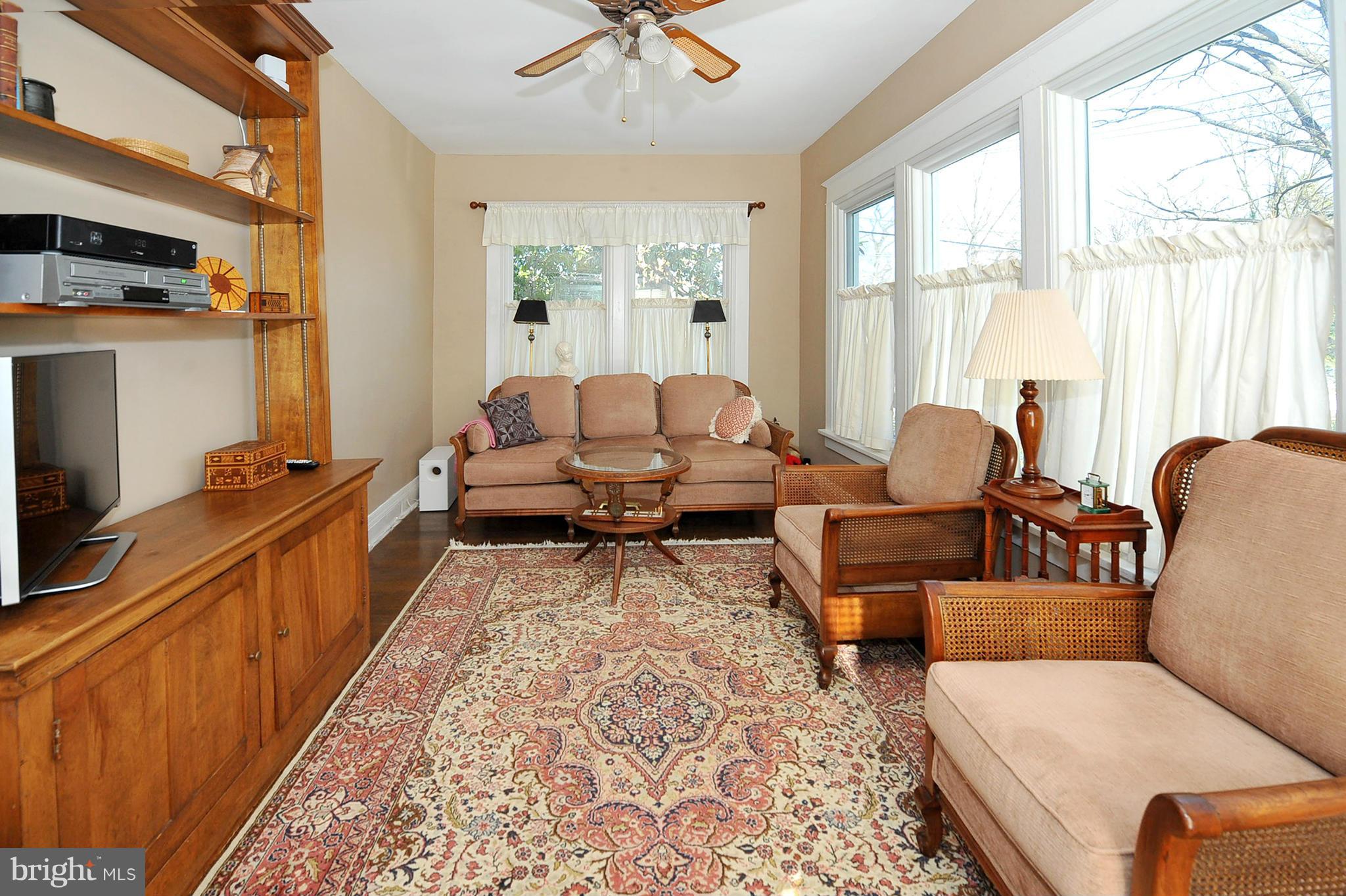 3700 Military Road Northwest Washington, DC 20015 - Photo 12 of 28 Family Room