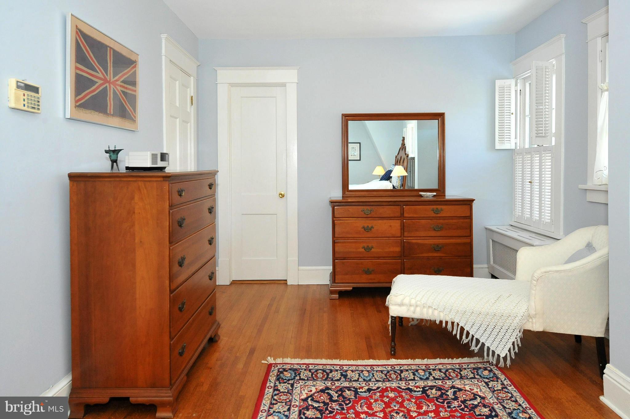 3700 Military Road Northwest Washington, DC 20015 - Photo 15 of 28 Sitting area of Master Bedroom