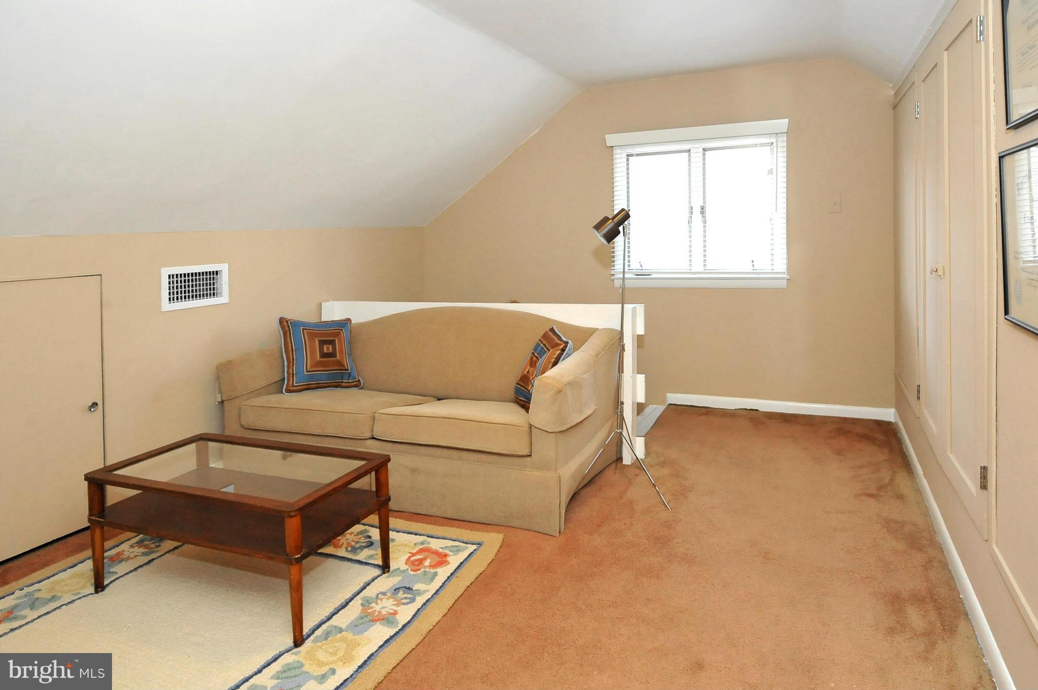 3700 Military Road Northwest Washington, DC 20015 - Photo 21 of 28 Bedroom #4 Sitting Area