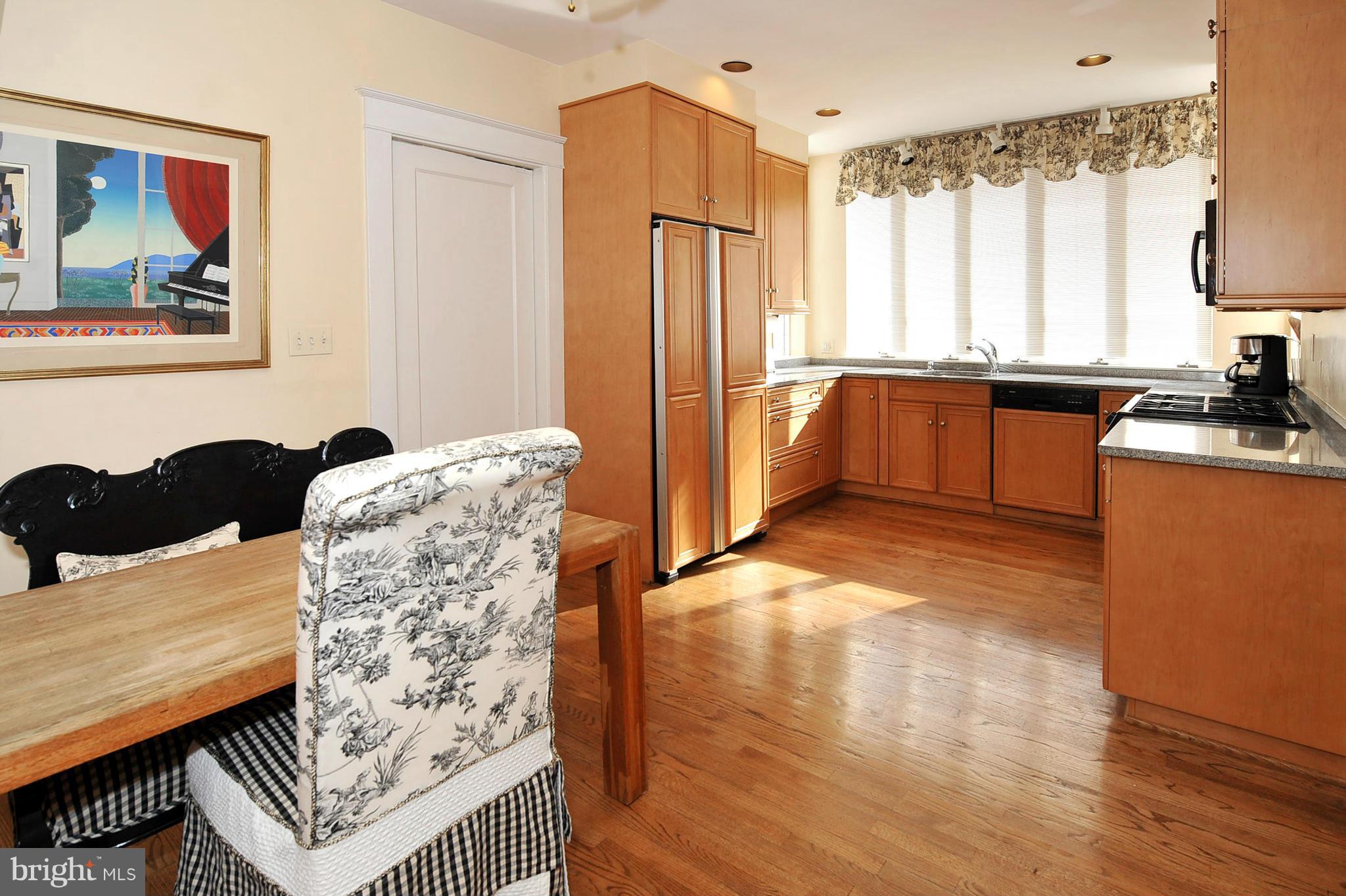 3700 Military Road Northwest Washington, DC 20015 - Photo 9 of 28 Kitchen