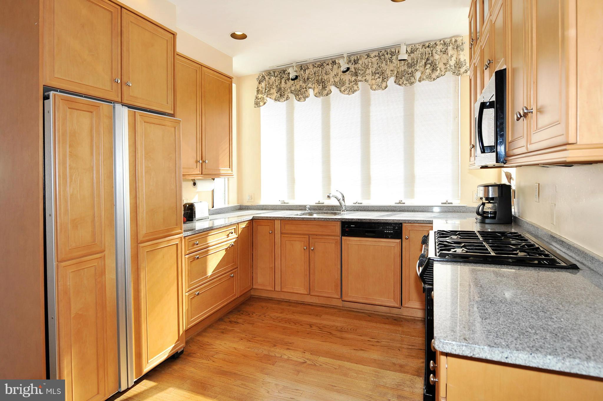 3700 Military Road Northwest Washington, DC 20015 - Photo 10 of 28 Kitchen
