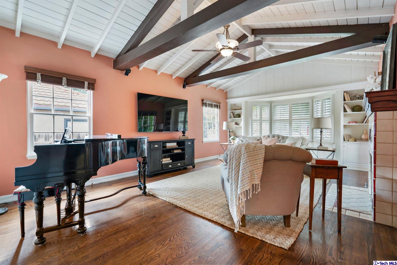 3248 Castera Avenue Glendale, CA 91208 - Photo 6 of 42