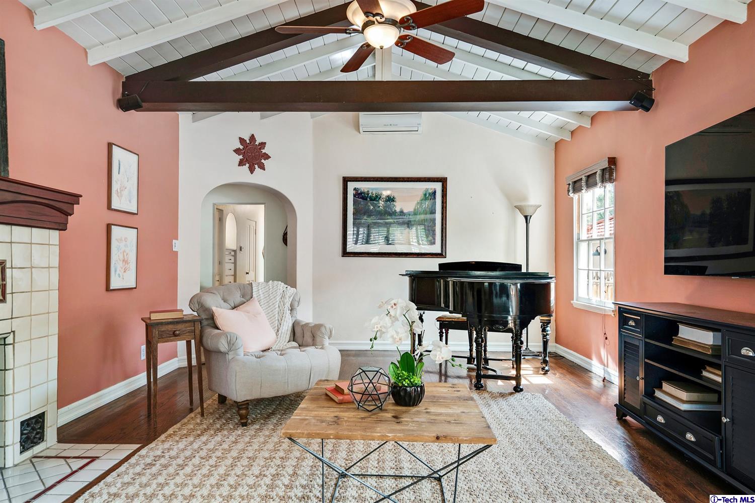 3248 Castera Avenue Glendale, CA 91208 - Photo 9 of 42