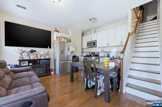 $675,000 | 314 7th Avenue West, Newark, NJ 07107