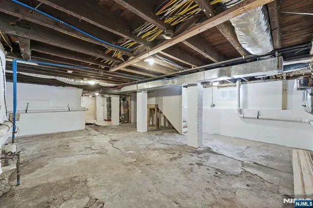 $675,000 | 314 7th Avenue West, Newark, NJ 07107