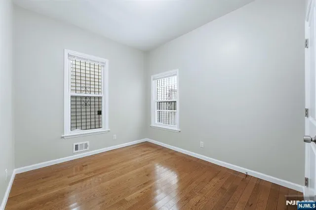 $675,000 | 314 7th Avenue West, Newark, NJ 07107