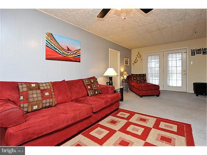 406 Ingram Road Fairless Hills, PA 19030 - Photo 11 of 21 Family Room