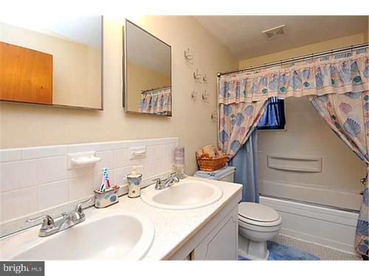 406 Ingram Road Fairless Hills, PA 19030 - Photo 18 of 21 Bathroom