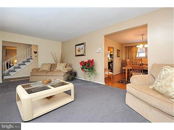 406 Ingram Road Fairless Hills, PA 19030 - Photo 8 of 21 Living Room