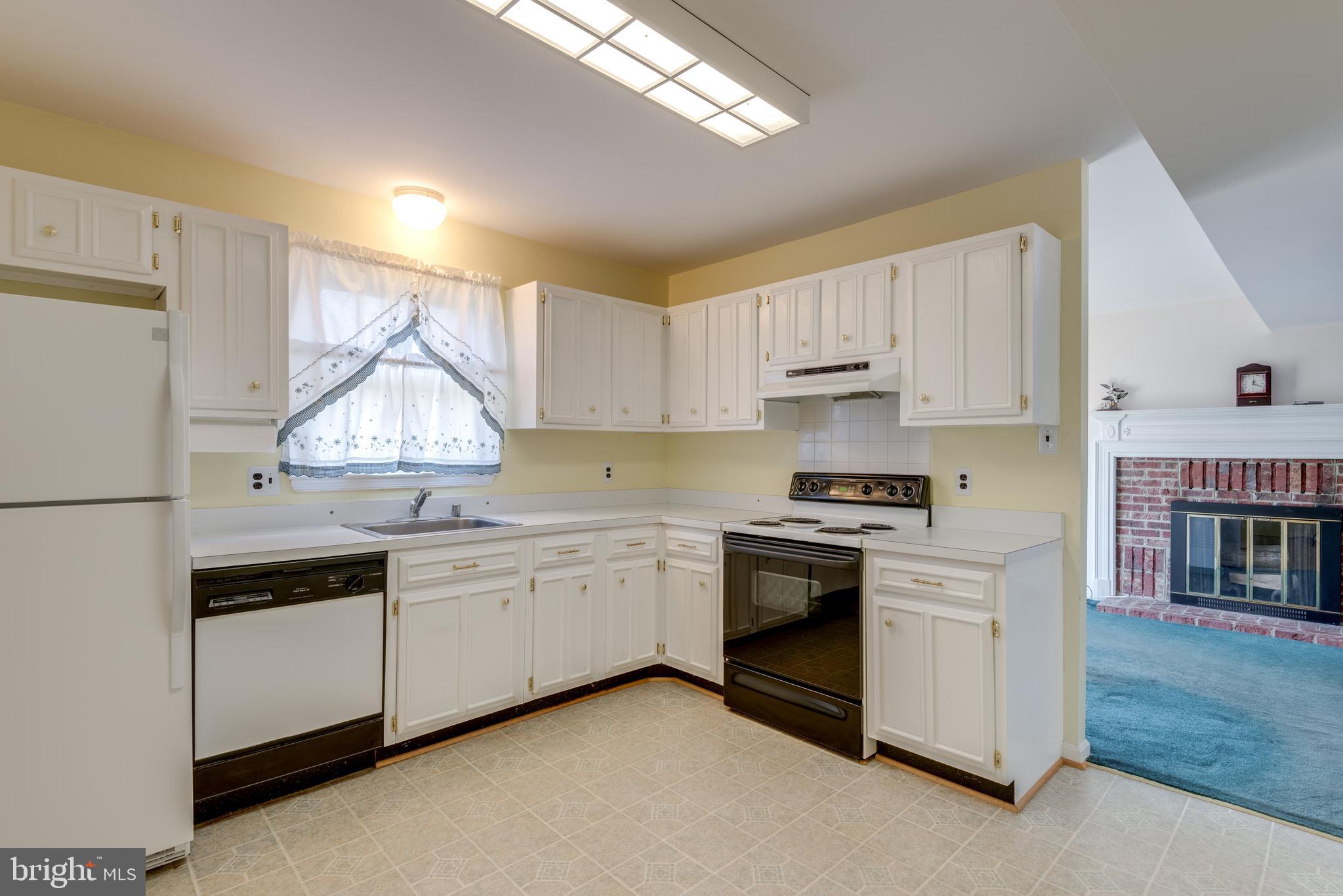 4217 High Ridge Road Haymarket, VA 20169 - Photo 8 of 60 Gallery Image 8