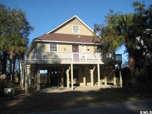 911 Marsh Dunes Road Fripp Island, SC 29920 - Photo 1 of 16 Primary Photo