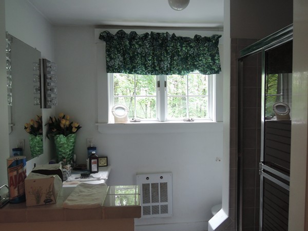 140-142 Warren Road Framingham, MA 01702 - Photo 20 of 29 Gallery Image 20