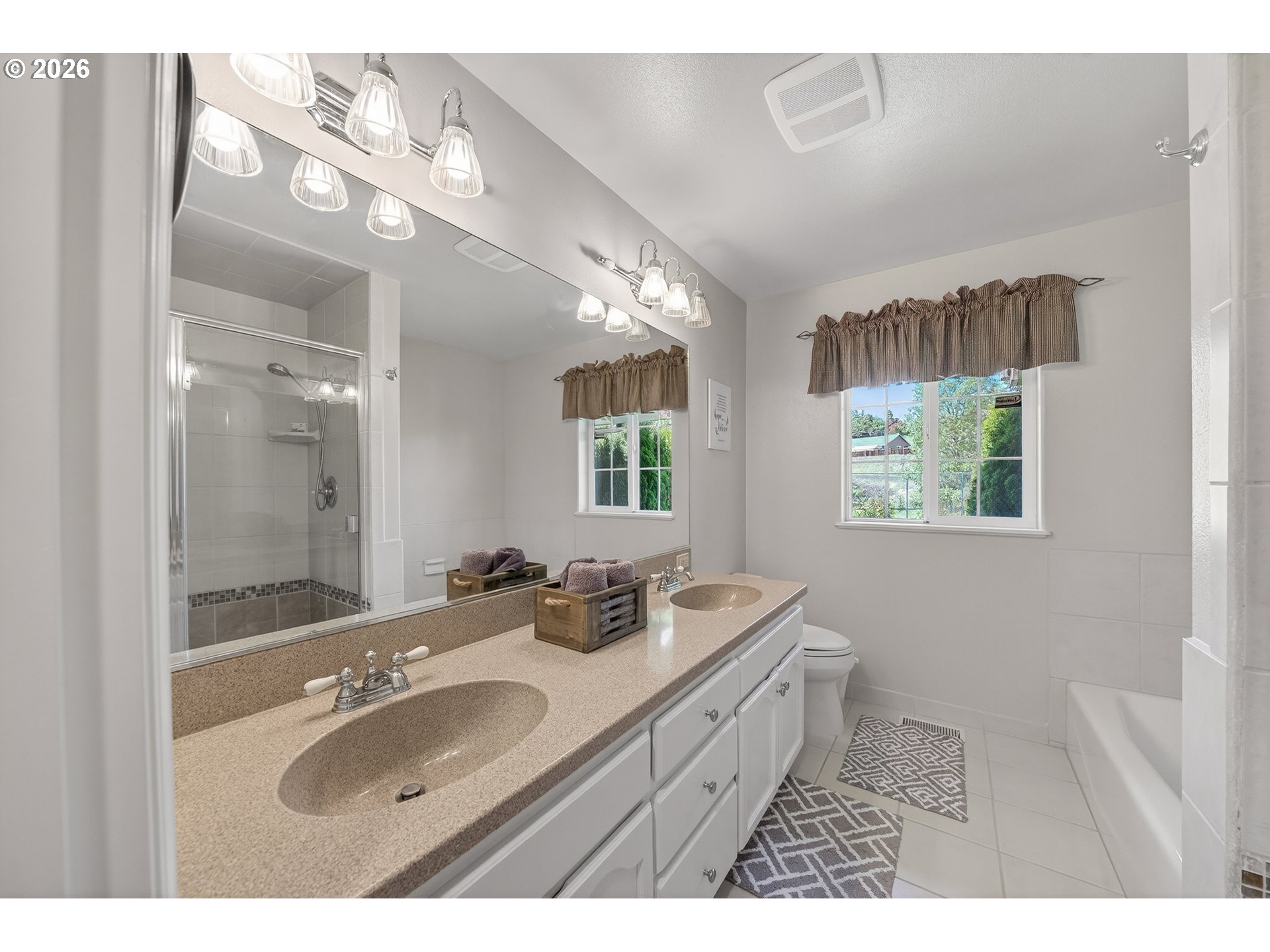 3782 Del Rio Road Roseburg, OR 97471 - Photo 17 of 48