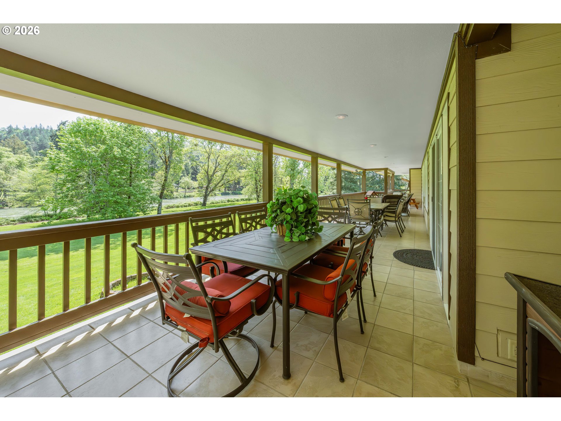 3782 Del Rio Road Roseburg, OR 97471 - Photo 20 of 48