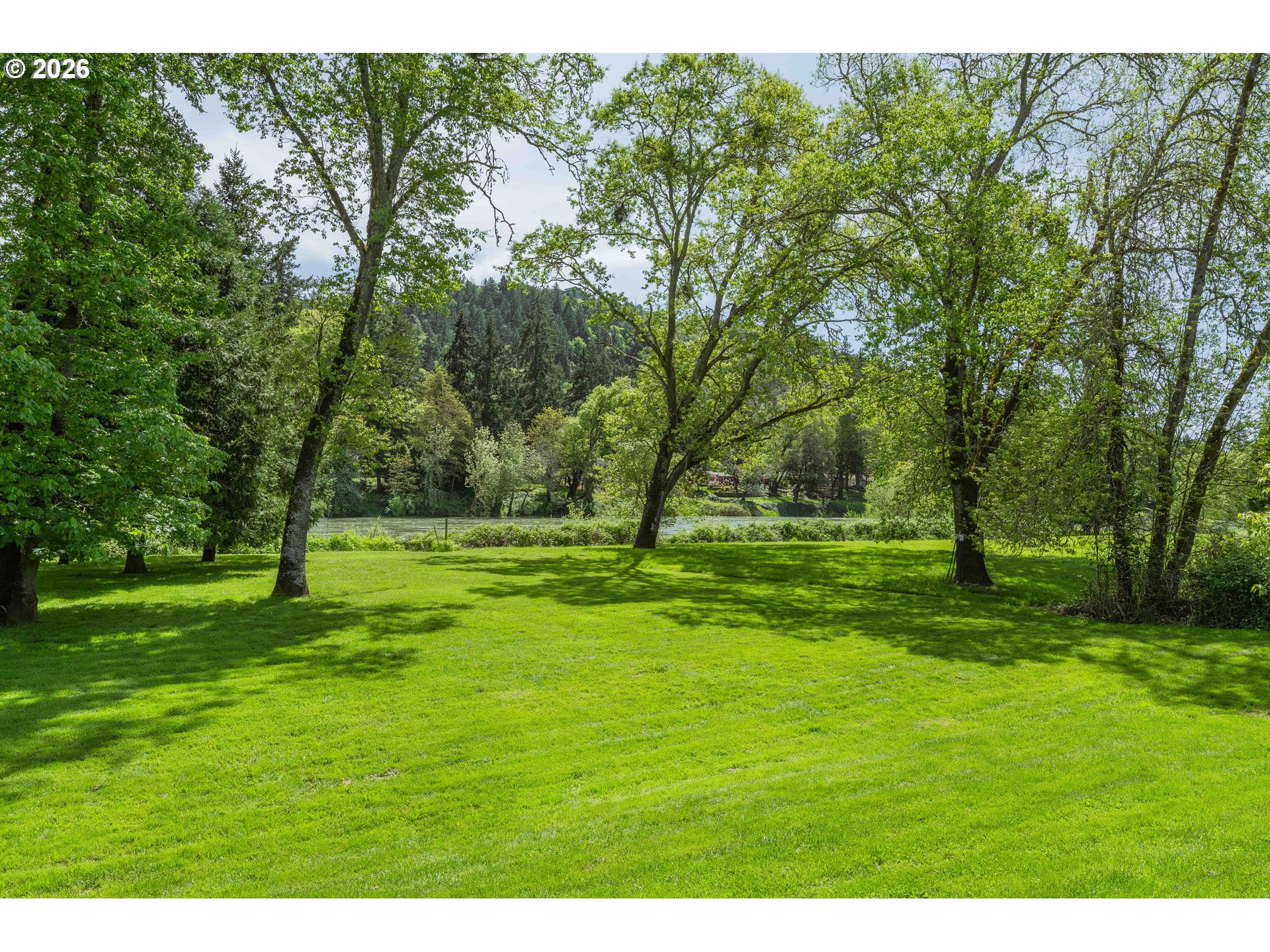 3782 Del Rio Road Roseburg, OR 97471 - Photo 7 of 48