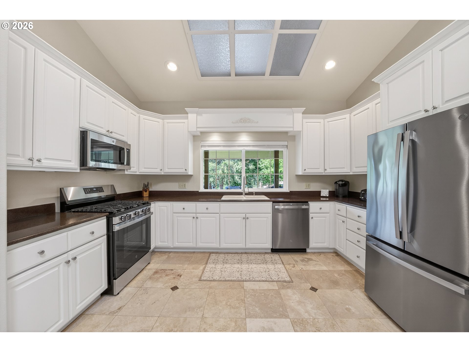 3782 Del Rio Road Roseburg, OR 97471 - Photo 10 of 48