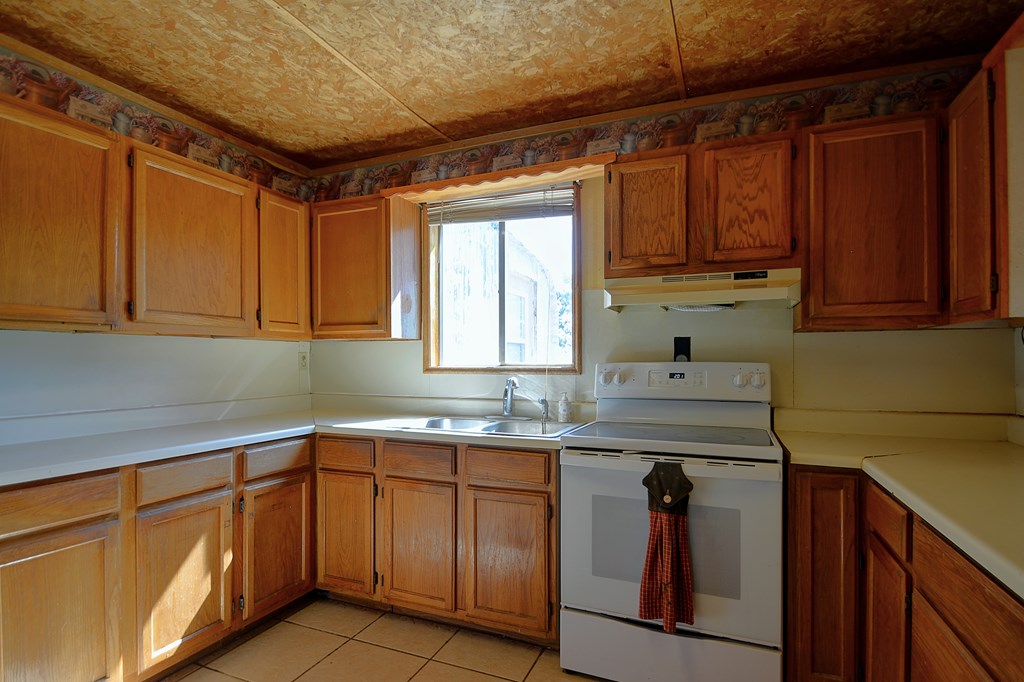 270 Sanders Road Center Point, TX 78010 - Photo 10 of 36