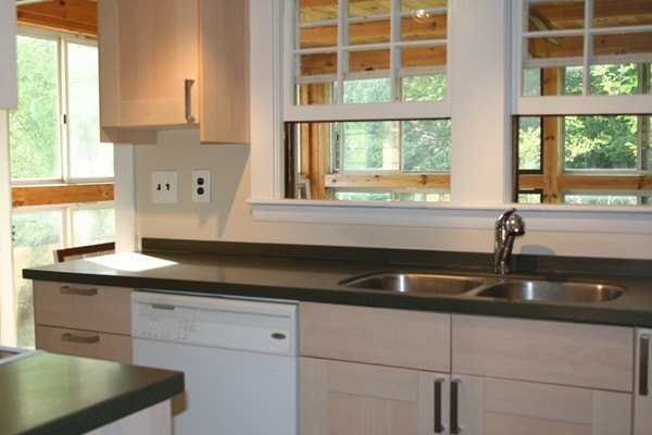 51 Londonderry Road Framingham, MA 01701 - Photo 4 of 12 Gallery Image 4