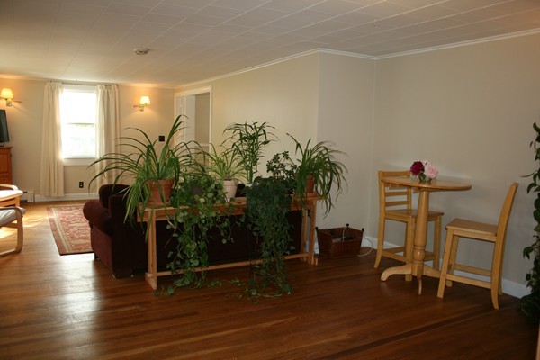 51 Londonderry Road Framingham, MA 01701 - Photo 5 of 12 Gallery Image 5