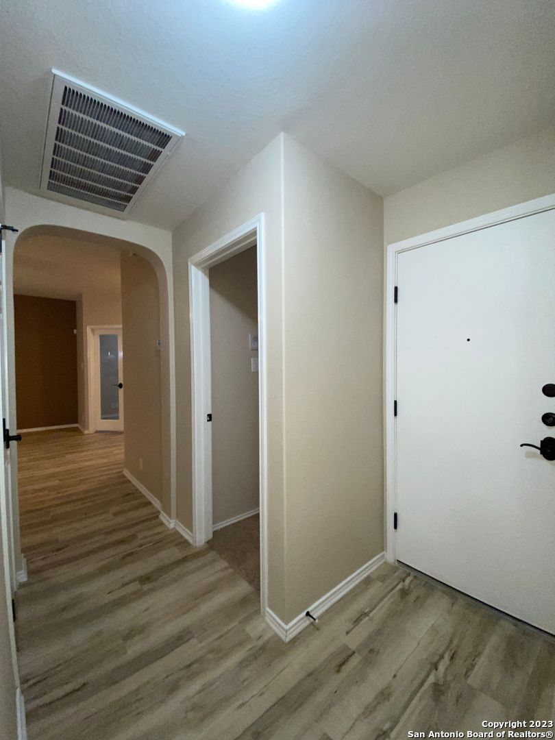 8935 Liberty View Converse, TX 78109 - Photo 17 of 33