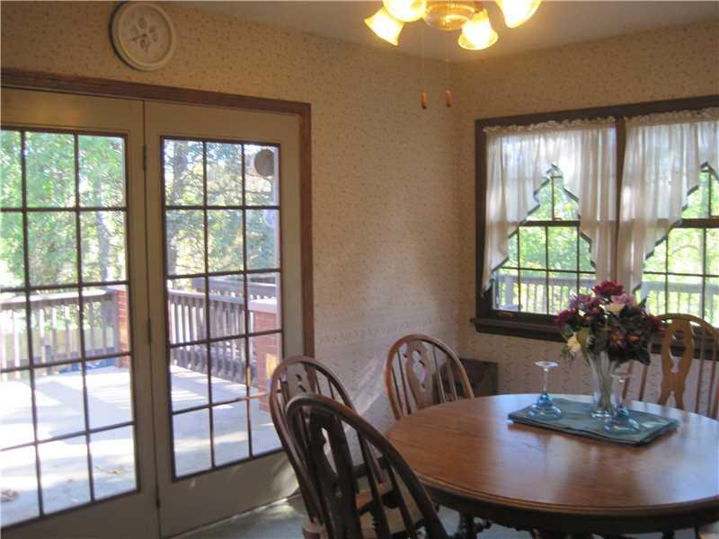 231 Olympic Road Baldwin, PA 15236 - Photo 9 of 25 Dining Room.
