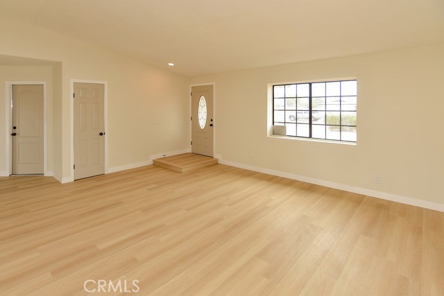 15620 Comanche Road Apple Valley, CA 92307 - Photo 3 of 18