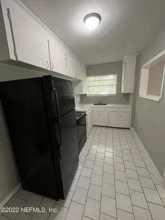 $1,000 | 3333 Post Street, Unit 4, Jacksonville, FL 32205