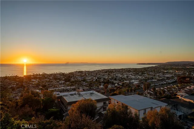 $10,000 | 307 East Avenida Cordoba, San Clemente, CA 92672