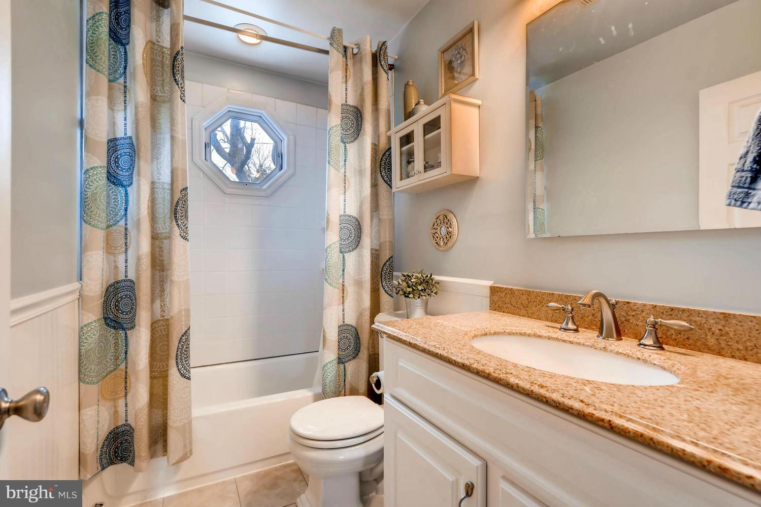 132 Ridgefield Road Lutherville-Timonium, MD 21093 - Photo 18 of 30 Bath