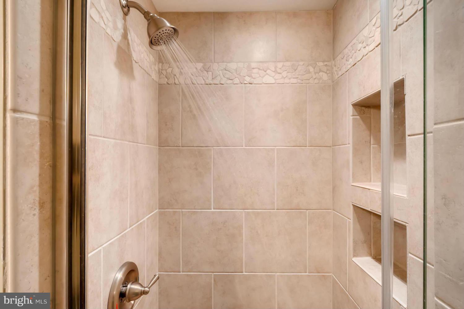 132 Ridgefield Road Lutherville-Timonium, MD 21093 - Photo 26 of 30 Bath