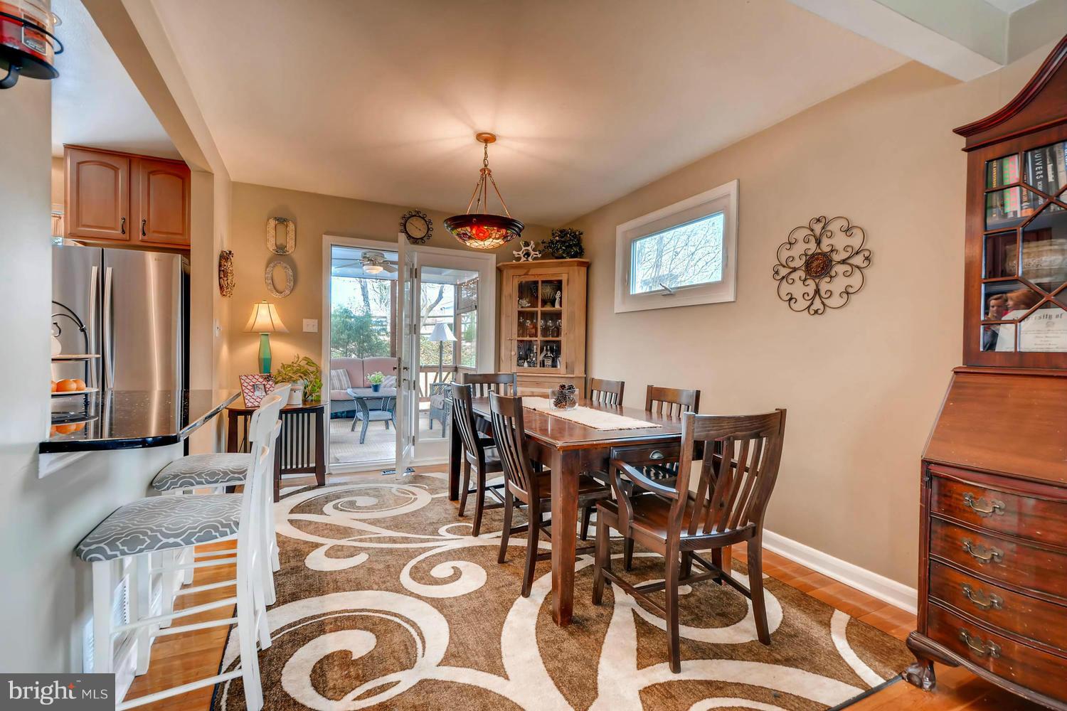 132 Ridgefield Road Lutherville-Timonium, MD 21093 - Photo 9 of 30 Dining Room