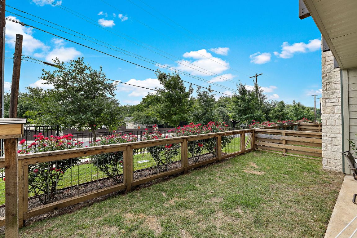 4704 Sunset Trail, Unit 1101 Austin, TX 78745 - Photo 22 of 23 View of fenced backyard