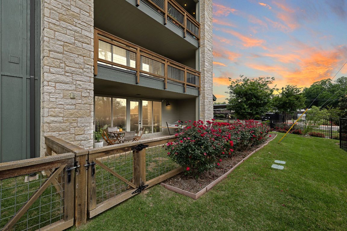 4704 Sunset Trail, Unit 1101 Austin, TX 78745 - Photo 3 of 23