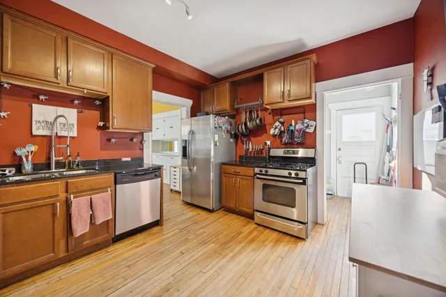 $425,000 | 1676 Hague Avenue, St. Paul, MN 55104