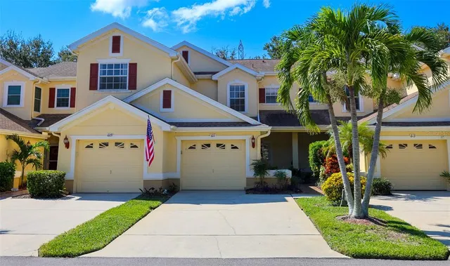 $2,100 | 611 Spring Lake Circle, Tarpon Springs, FL 34688