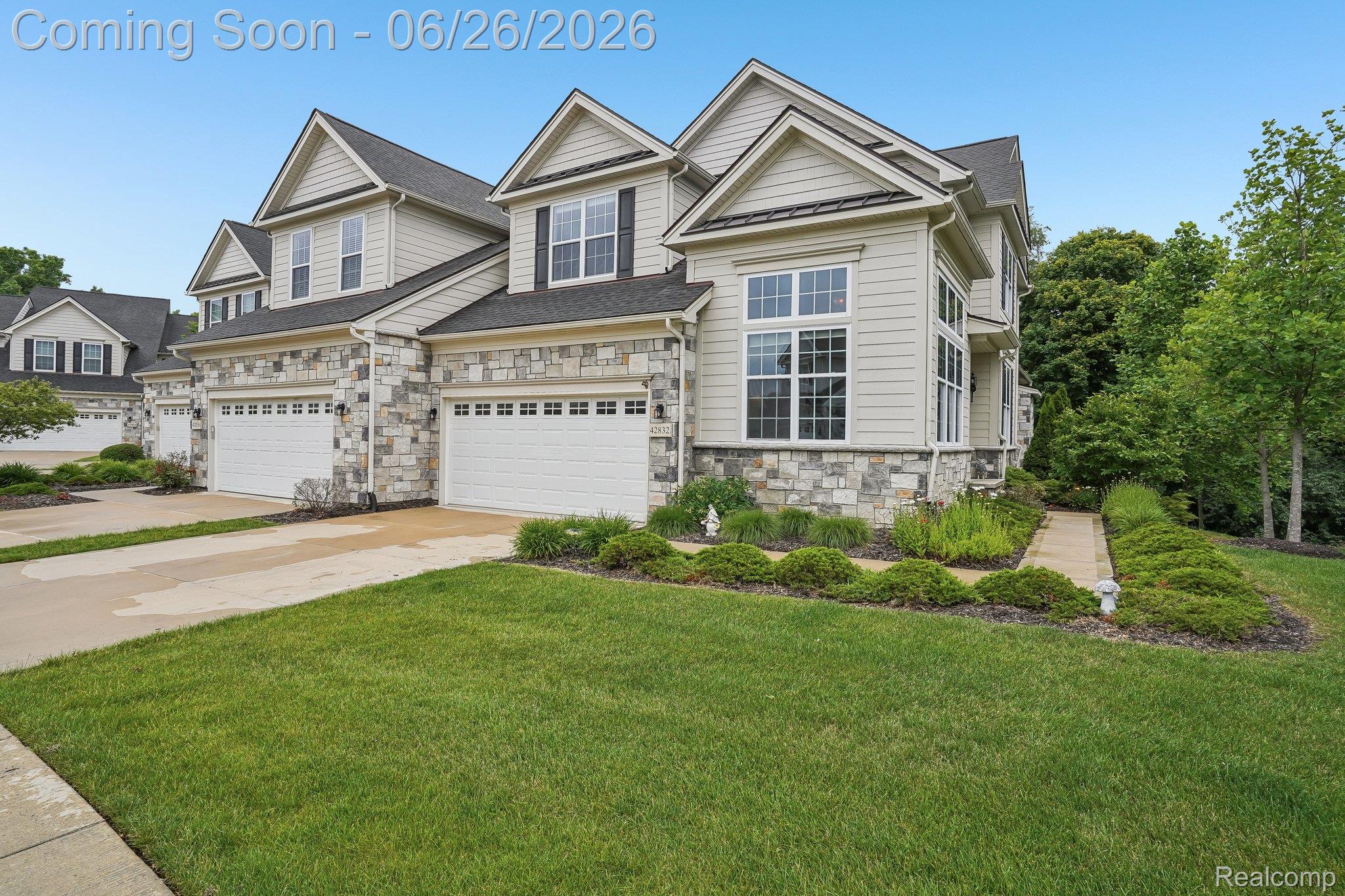 3-web-or-mls-Cardinal Way 47-S2506-003.jpg