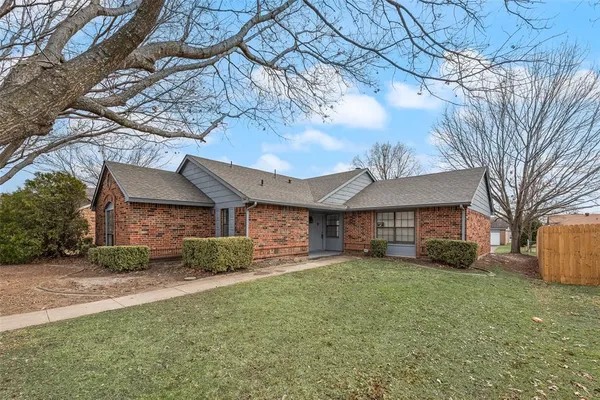 $269,999 | 1362 Southridge Drive, Lancaster, TX 75146