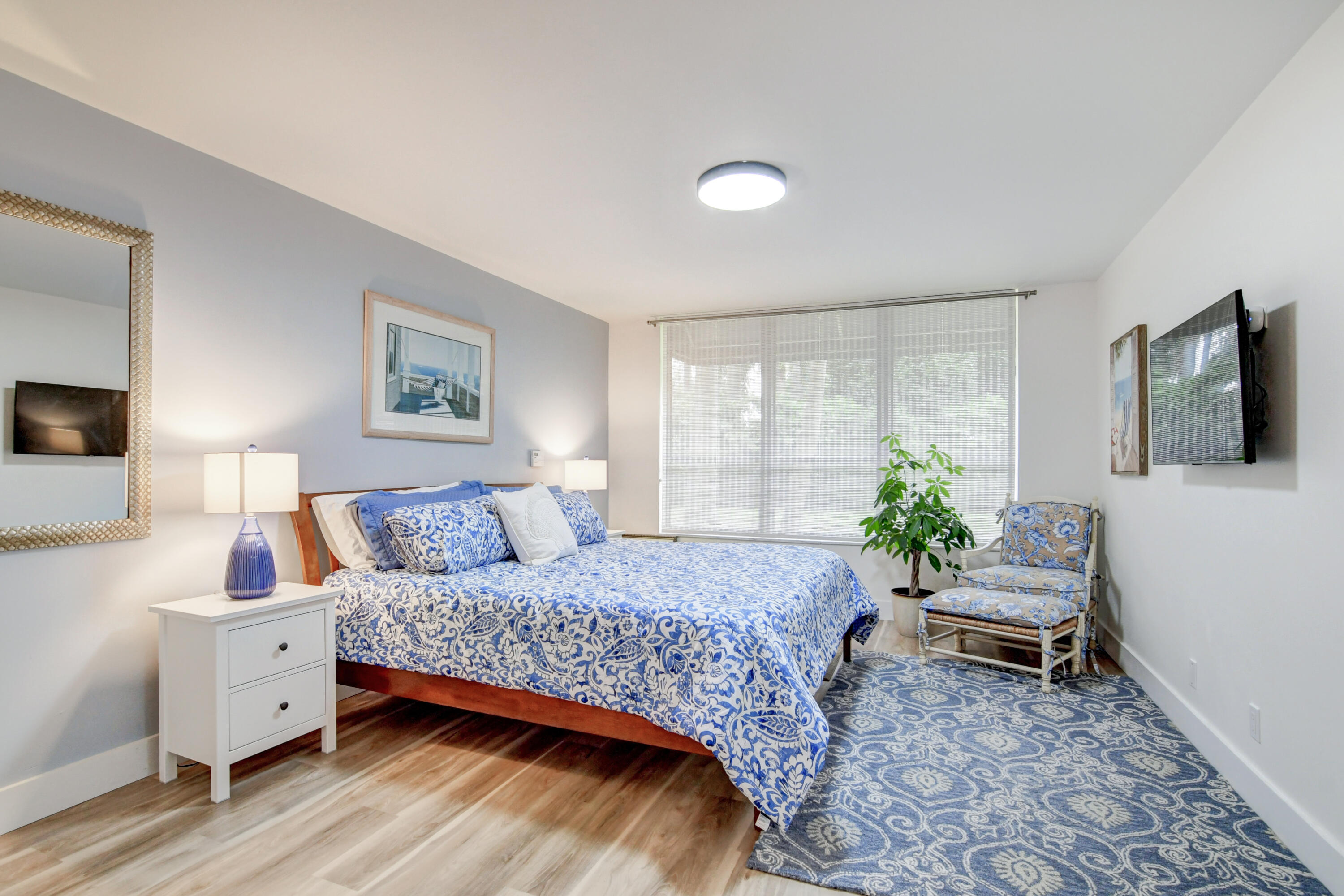 7568 Regency Lake Drive, Unit B101 Boca Raton, FL 33433 - Photo 18 of 37 Master Bedroom