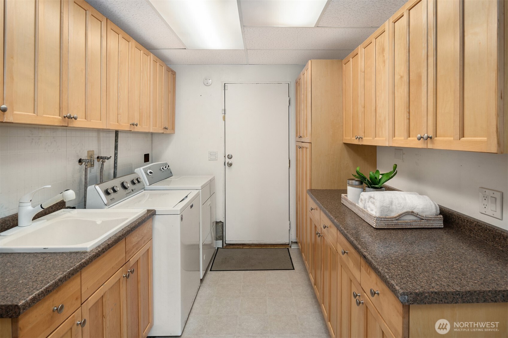 418 212th Street Southwest Bothell, WA 98021 - Photo 28 of 40