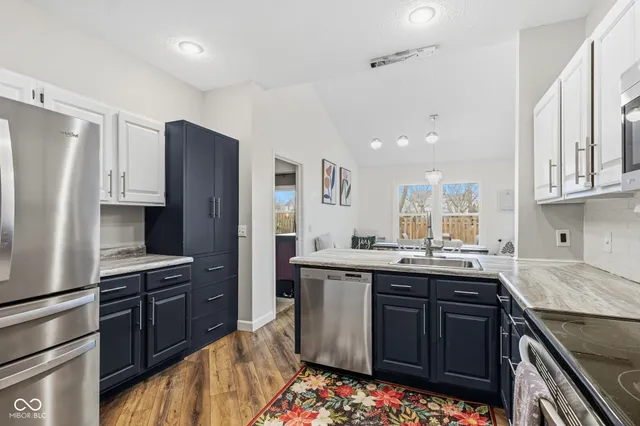 $300,000 | 8675 Champions Drive, Indianapolis, IN 46256