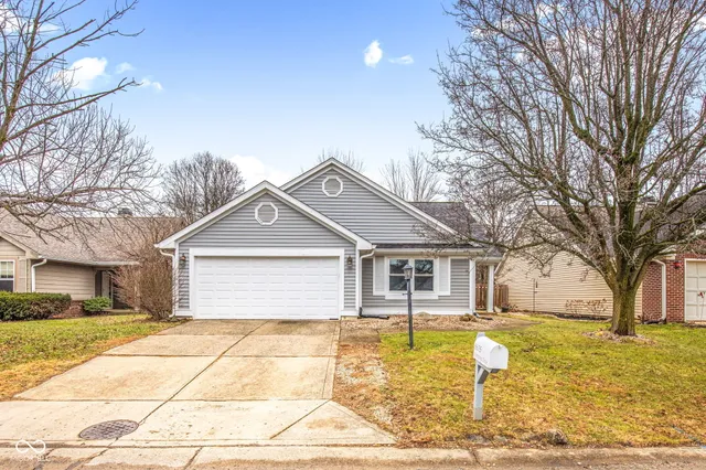 $300,000 | 8675 Champions Drive, Indianapolis, IN 46256