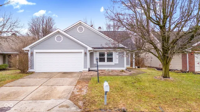 $300,000 | 8675 Champions Drive, Indianapolis, IN 46256