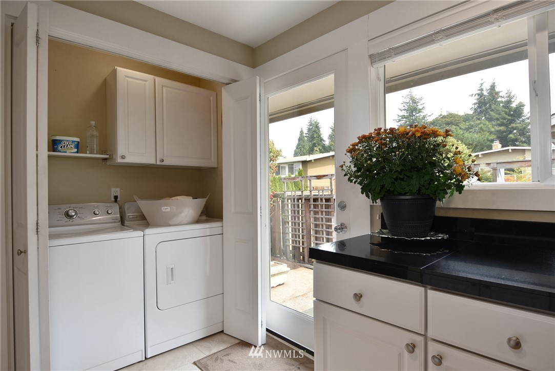 617 Aloha Way Edmonds, WA 98020 - Photo 11 of 23 Gallery Image 11