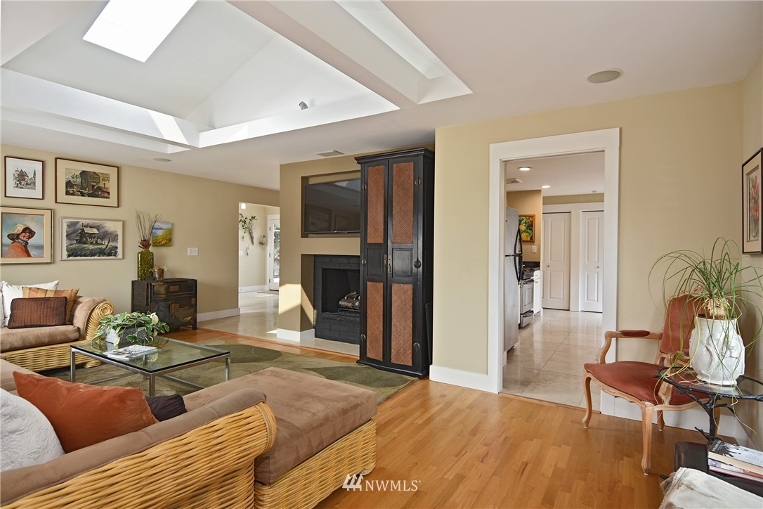 617 Aloha Way Edmonds, WA 98020 - Photo 7 of 23 Gallery Image 7