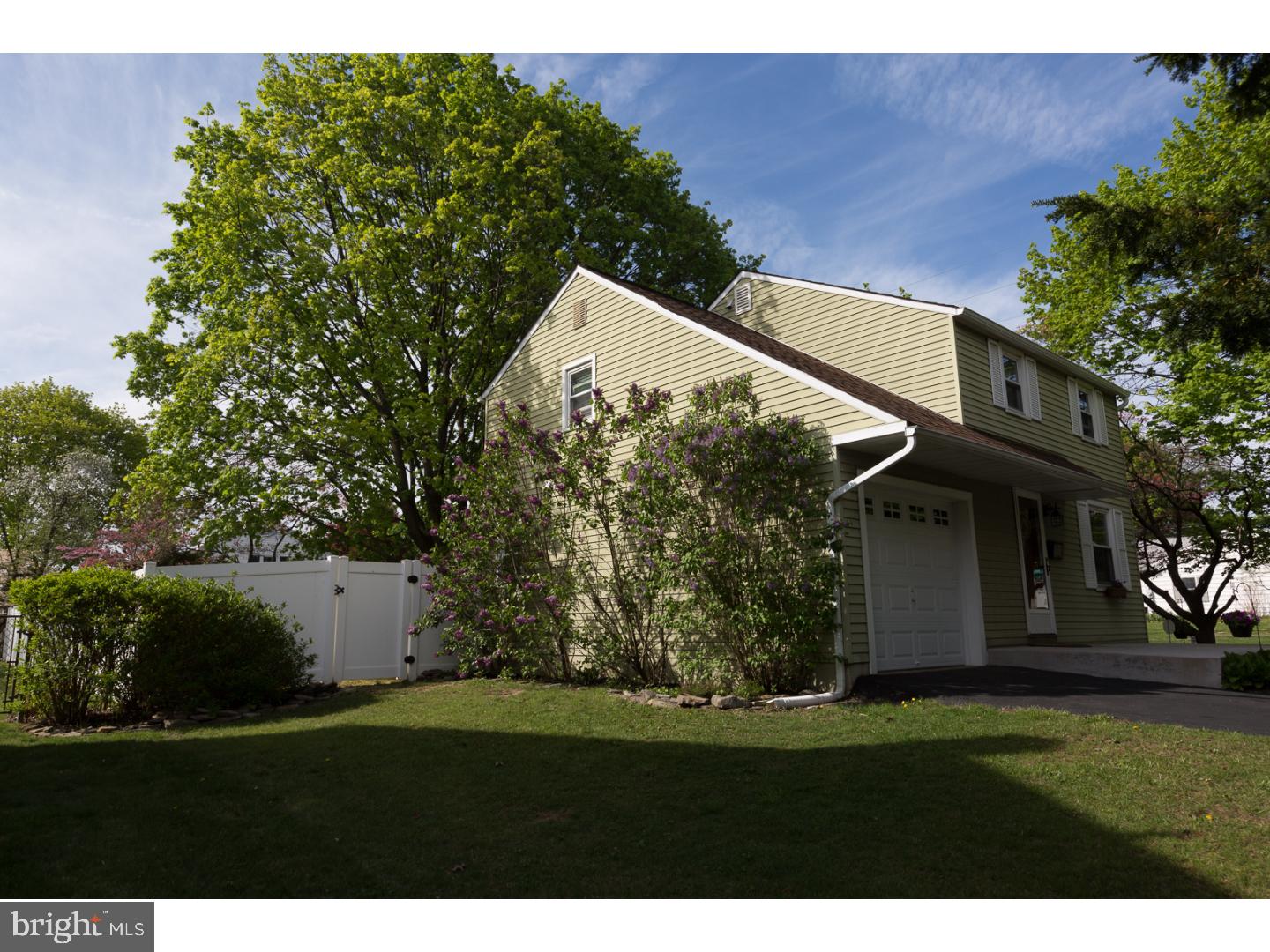 209 North Warminster Road Hatboro, PA 19040 - Photo 3 of 24 Exterior Side