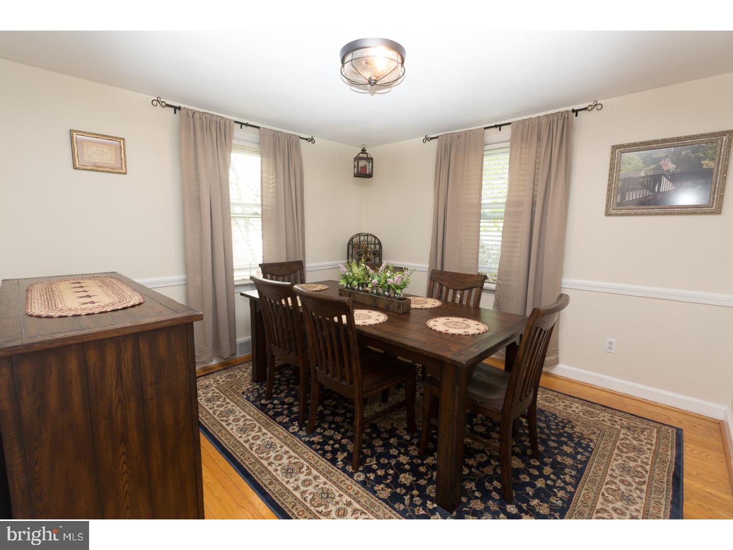 209 North Warminster Road Hatboro, PA 19040 - Photo 6 of 24 Living Room