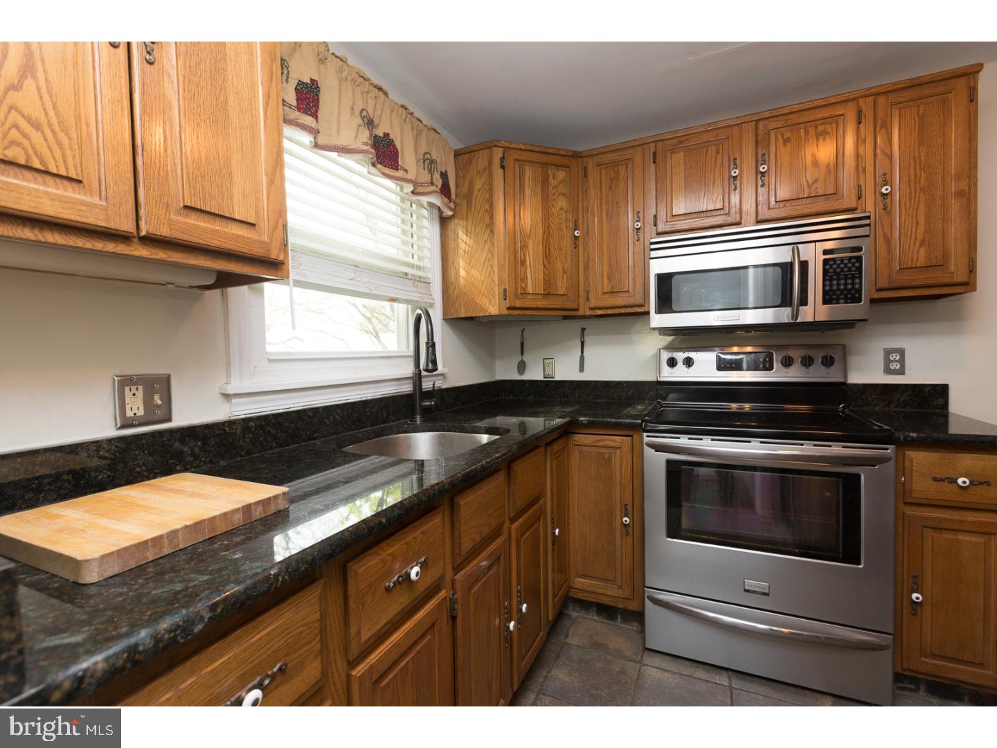209 North Warminster Road Hatboro, PA 19040 - Photo 9 of 24 Kitchen